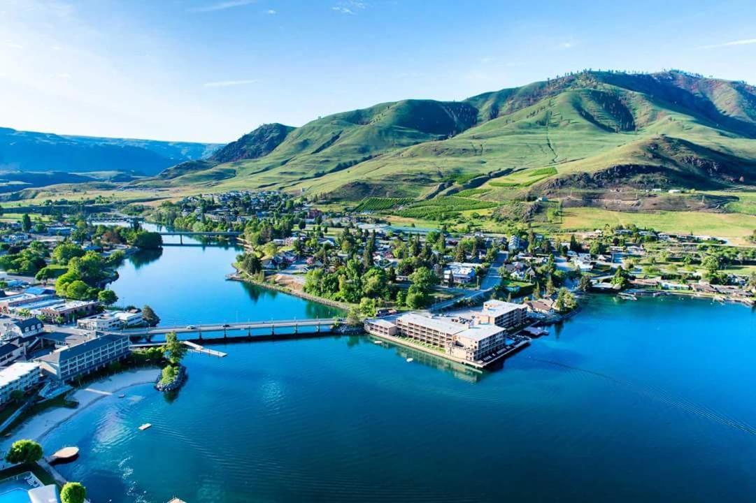 Grandview Lake Chelan- Waterfront View, Pool, Hot Tub, Golf, 1 Min To Downtown Exteriör bild